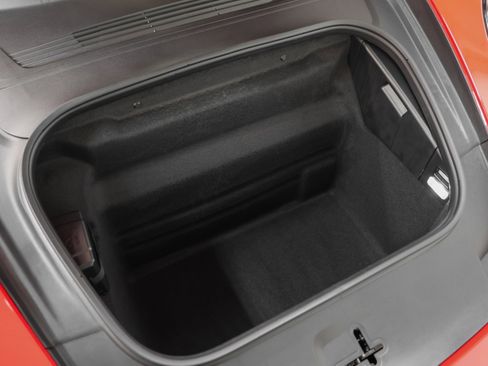 Used 2025 Porsche 911 Carrera image 17