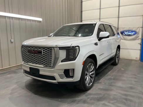 Used 2024 GMC Yukon Denali image 3