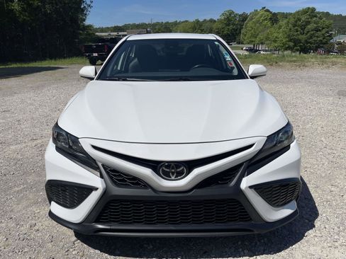 Used 2024 Toyota Camry SE w/ Convenience Package image 28