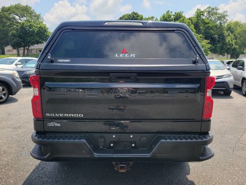 Used 2020 Chevrolet Silverado 1500 W/T w/ Trailering Package image 6