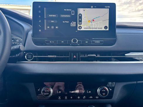 Used 2025 Mitsubishi Outlander SE image 28