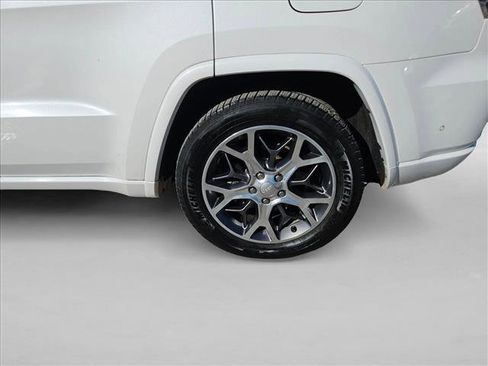 Used 2021 Jeep Grand Cherokee Overland image 9