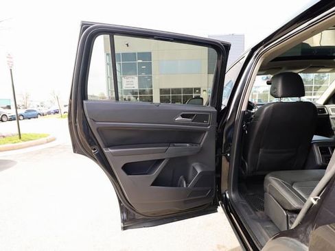 Used 2018 Volkswagen Atlas SEL Premium image 40