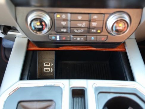 Used 2019 Ford F150 King Ranch image 19