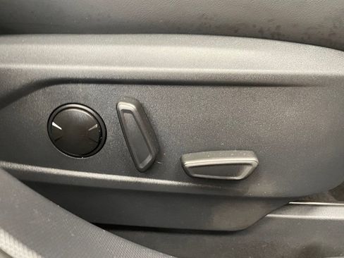 Used 2025 Ford Mustang Mach-E Premium RWD image 28