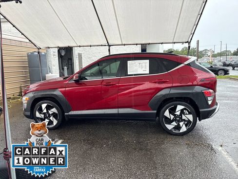 Used 2024 Hyundai Kona Limited FWD image 2