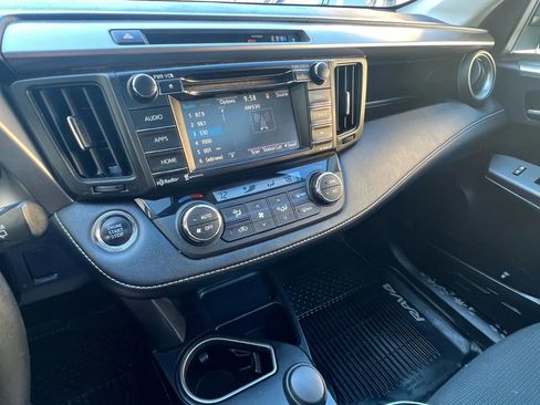 Used 2018 Toyota RAV4 XLE w/ Plus Extra Value Package AWD/4WD image 17