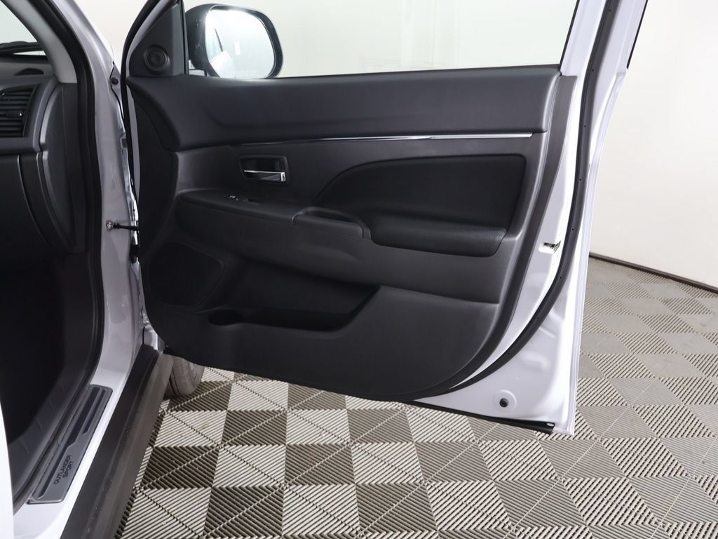 New 2027 Mitsubishi Outlander Sport ES AWD/4WD image 20