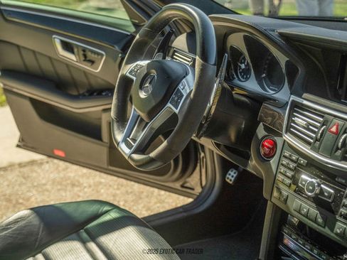 Used 2013 Mercedes-Benz E 63 AMG Wagon image 29