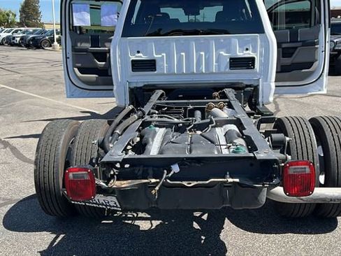 Used 2022 Ford F550 2WD Crew Cab Super Duty image 16