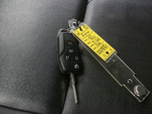Used 2022 Ford Transit 350 DRW RWD image 28