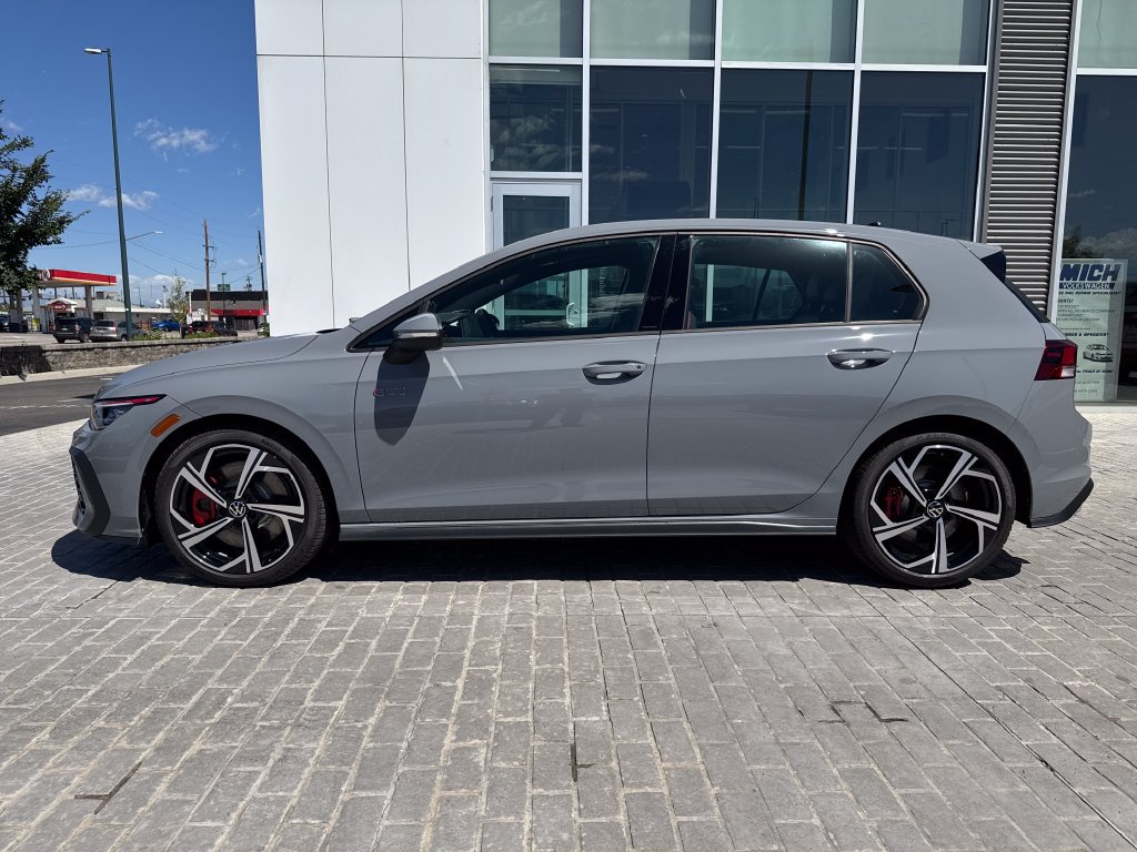 New 2026 Volkswagen GTI SE FWD image 3