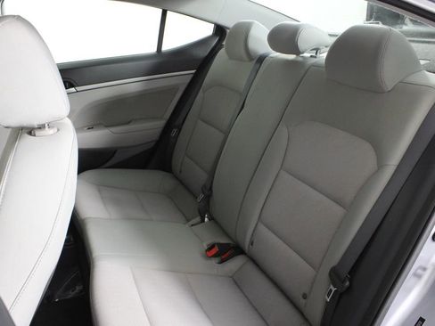 Used 2017 Hyundai Elantra SE w/ SE A/T Tech Package 03 image 18