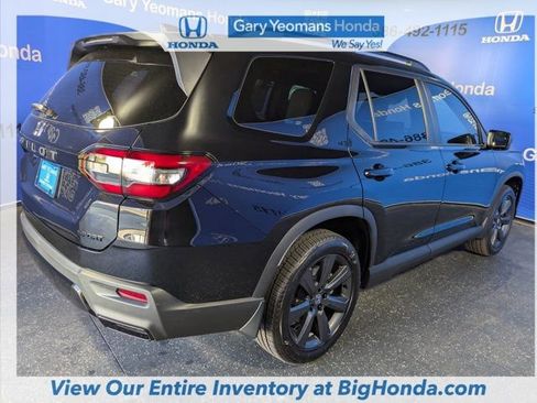 New 2026 Honda Pilot Sport image 6