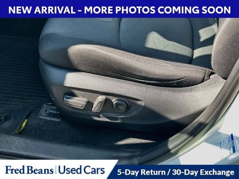 Used 2021 Toyota RAV4 XLE w/ Convenience Package AWD/4WD image 8
