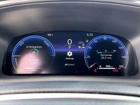 Certified 2026 Toyota Corolla SE w/ SE Premium Package FWD image 25
