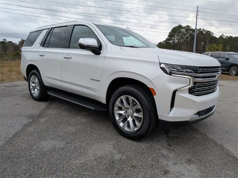 Used 2023 Chevrolet Tahoe Premier image 2