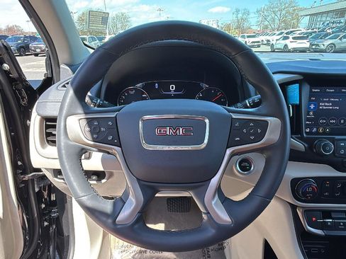 Used 2023 GMC Terrain Denali w/ Denali Premium Package AWD/4WD image 14