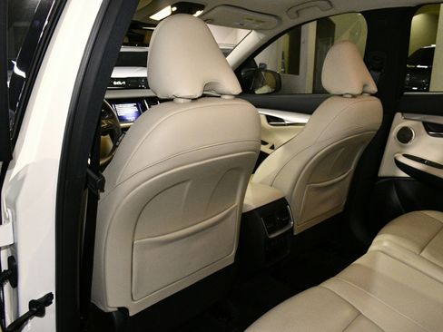 Used 2022 INFINITI QX50 Sensory w/ Cargo Package image 15