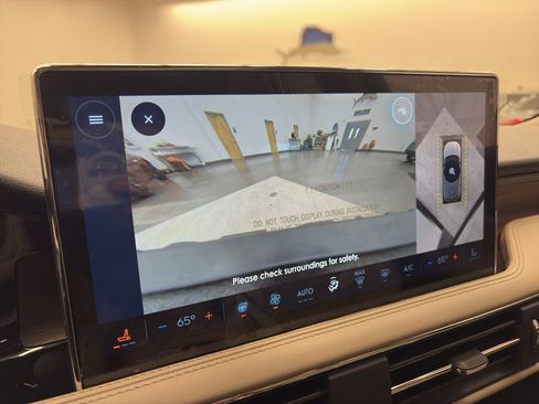 Used 2025 Lincoln Corsair Grand Touring w/ Equipment Group 301A image 30