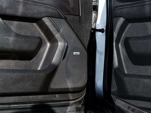 Used 2023 Chevrolet Suburban Premier image 45