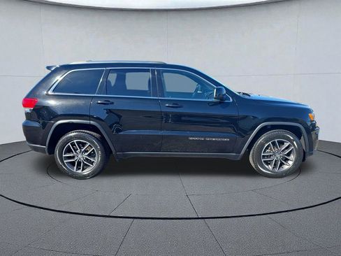 Used 2018 Jeep Grand Cherokee Laredo image 7