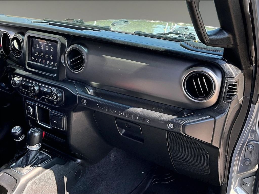 Used 2022 Jeep Wrangler Unlimited Sport AWD/4WD image 13