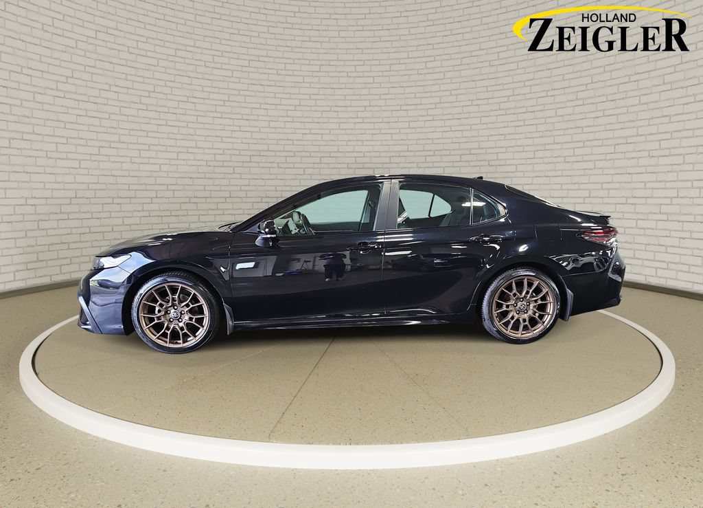 Used 2023 Toyota Camry SE AWD/4WD image 8