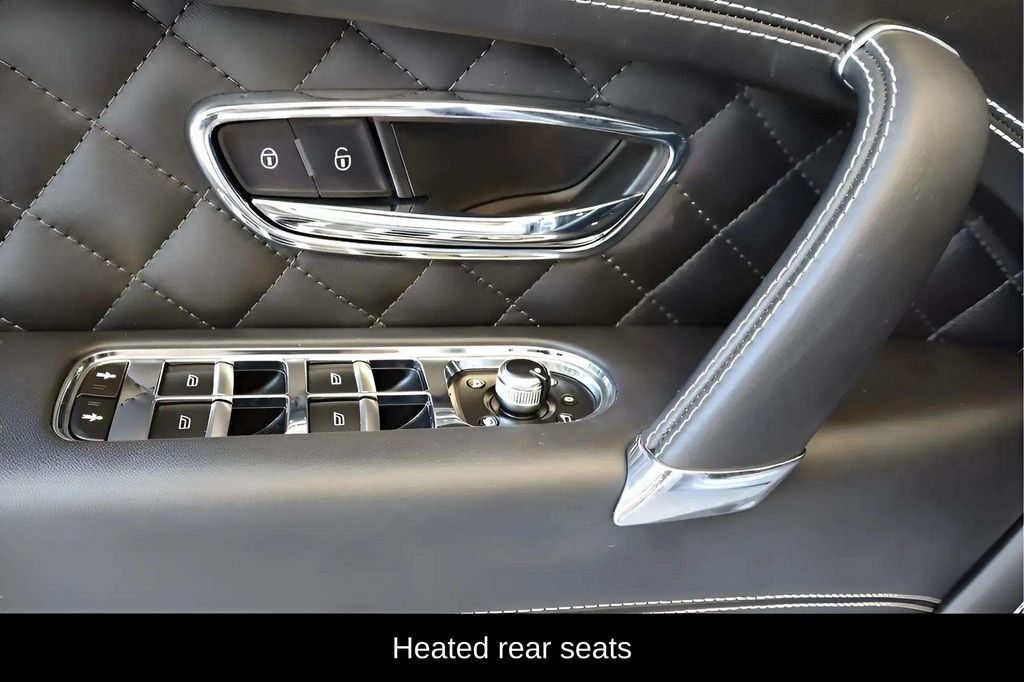 Used 2017 Bentley Bentayga AWD/4WD image 7