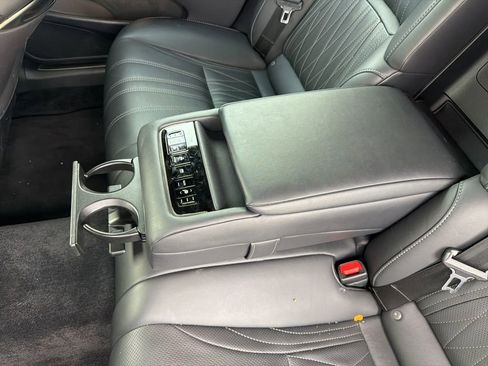 Used 2022 Lexus LS 500 w/ Interior Upgrade Package image 19