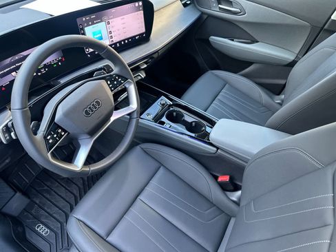 Used 2026 Audi Q3 quattro 2.0T image 11