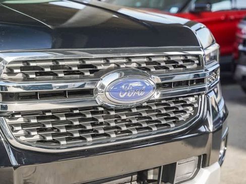 New 2024 Ford Ranger XLT w/ Equipment Group 301A High image 6