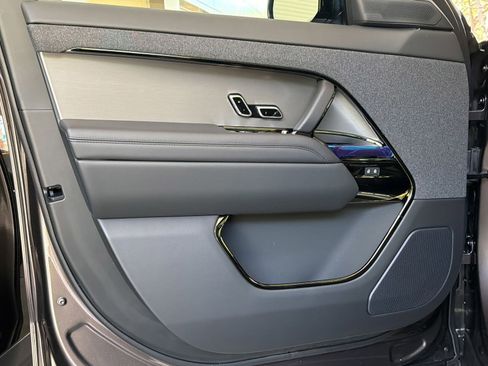 New 2026 Land Rover Range Rover Sport SE AWD/4WD image 13