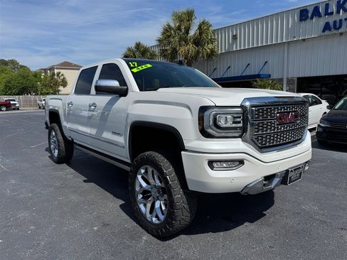 Used 2017 GMC Sierra 1500 Denali w/ Denali Ultimate Package image 2