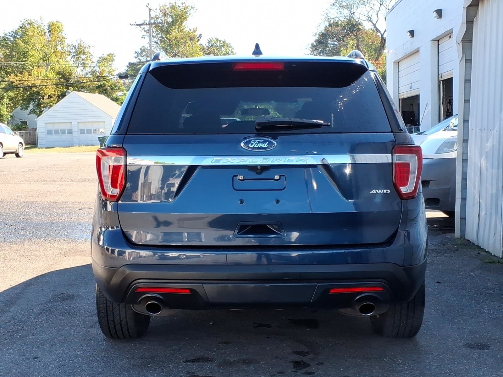 Used 2016 Ford Explorer 4WD image 4