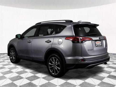 Used 2018 Toyota RAV4 Limited image 12