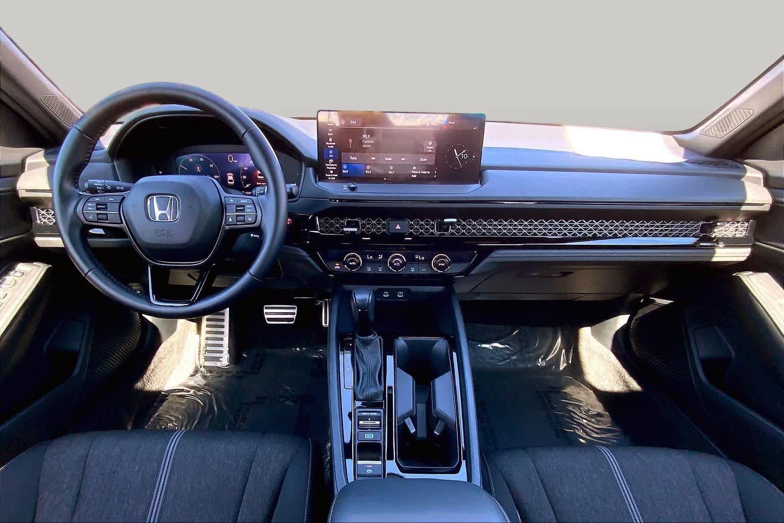 Used 2024 Honda Accord Sport image 15