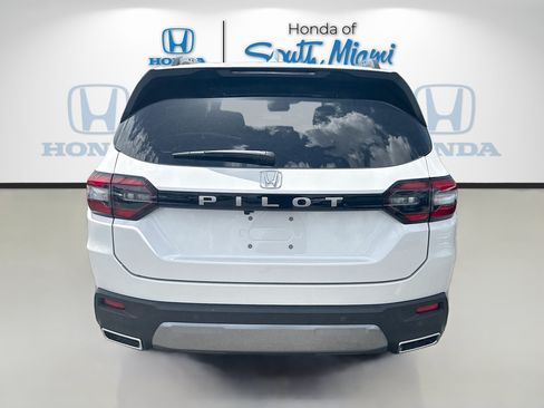 New 2026 Honda Pilot EX-L image 6