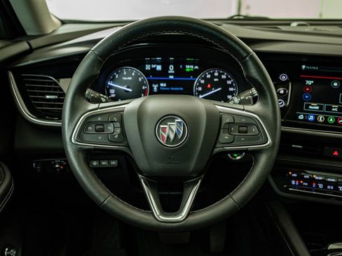 Used 2023 Buick Envision Avenir image 24