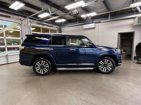 Used 2015 Toyota 4Runner Limited AWD/4WD image 6