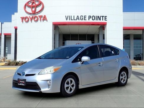 Used 2013 Toyota Prius Two image 1