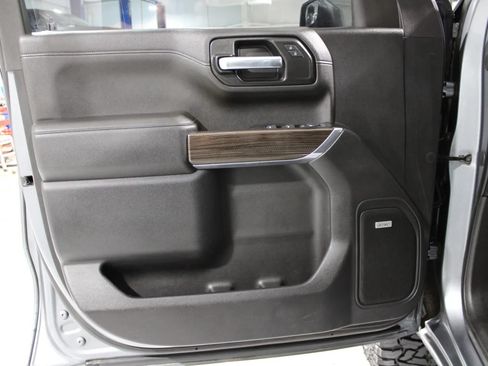 Used 2021 Chevrolet Silverado 1500 LT Trail Boss w/ Convenience Package II AWD/4WD image 11