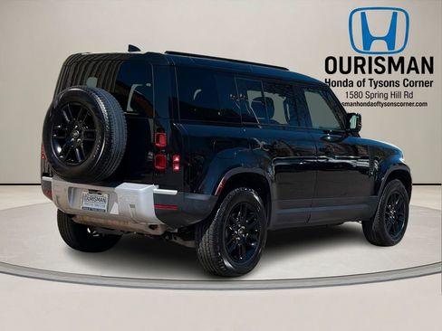Used 2025 Land Rover Defender 110 S AWD/4WD image 4