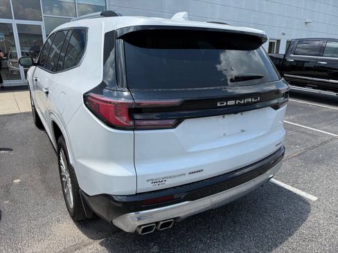 Used 2024 GMC Acadia Denali w/ LPO, Floor Liner Package AWD/4WD image 5
