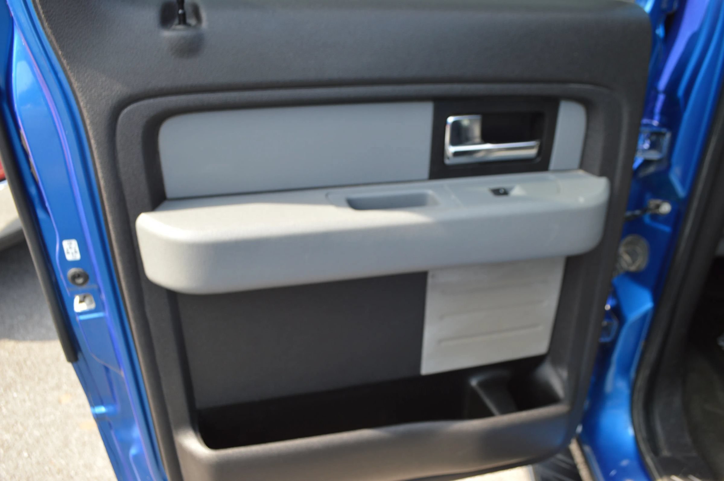 Used 2013 Ford F150 XLT w/ XLT Chrome Pkg AWD/4WD image 18