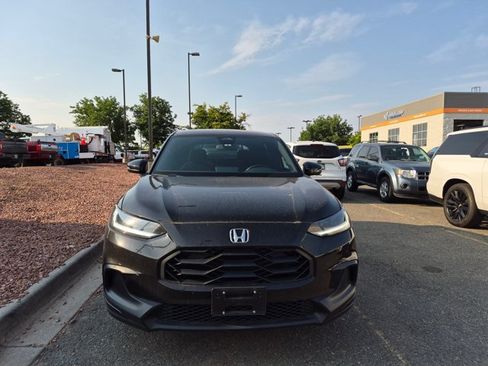 Used 2025 Honda HR-V Sport image 2