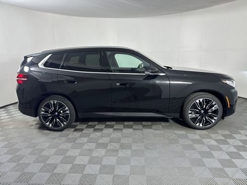 Used 2025 BMW X3 xDrive30i w/ Premium Package image 7