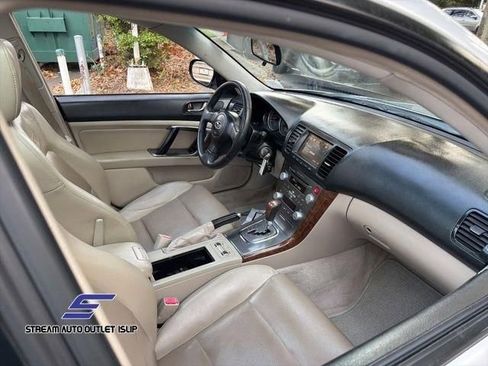 Used 2007 Subaru Outback 2.5i Limited AWD/4WD image 17