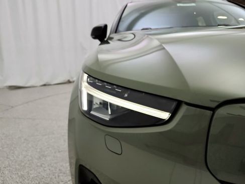 Certified 2023 Volvo XC40 Recharge Ultimate w/ Protection Package Premier AWD/4WD image 33