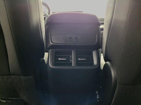 Used 2025 Chevrolet Equinox LT image 22